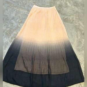 Mark. Gradient Pleated Maxi Skirt